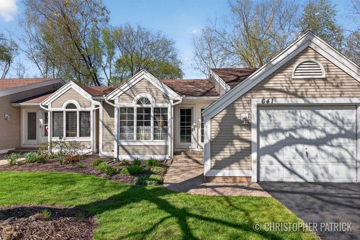 641 Appletree Drive, Holland, MI 49423