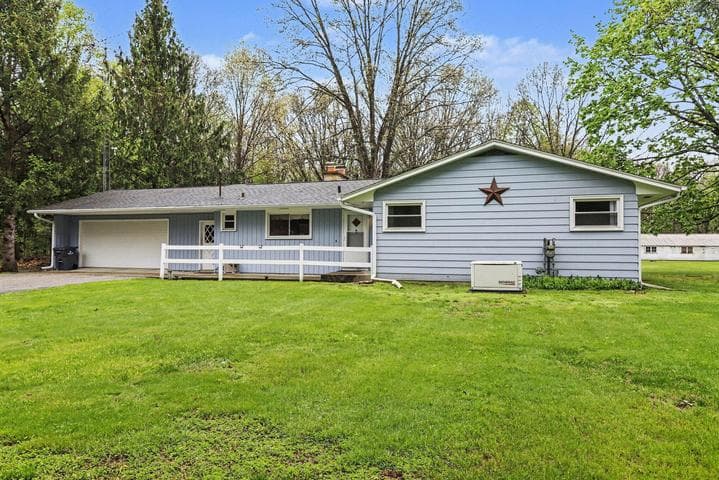 8690 E Main Street, Galesburg, MI 49053