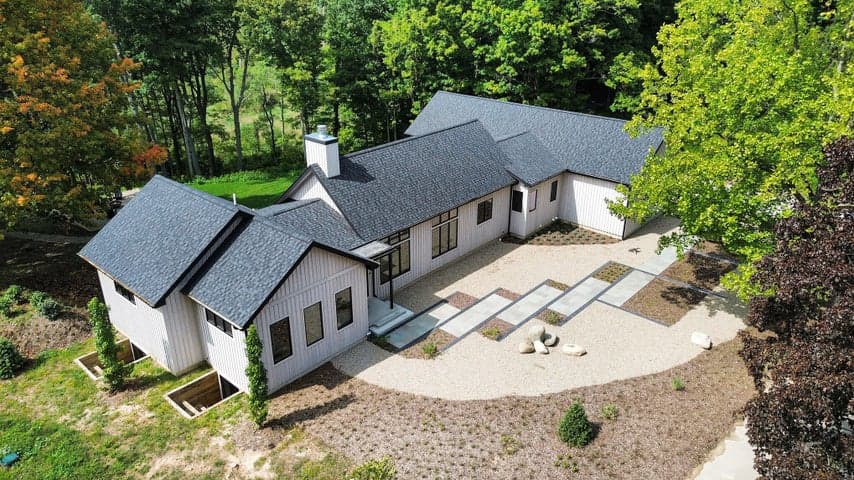 2954 Peach Creek Court, Fennville, MI 49408