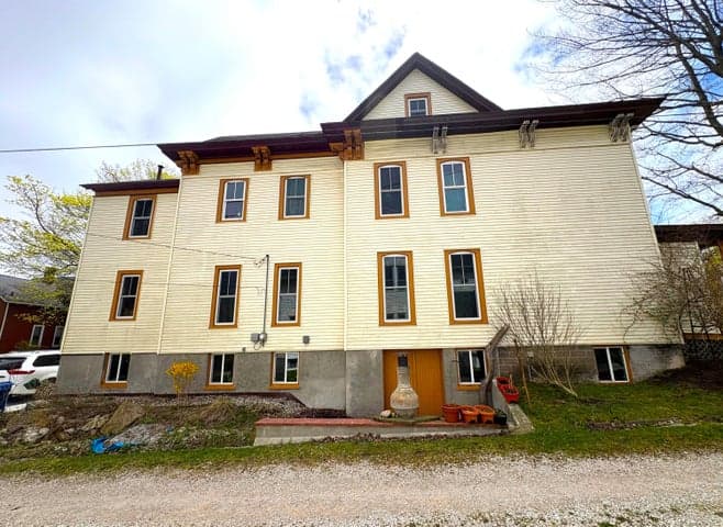 Photo 2