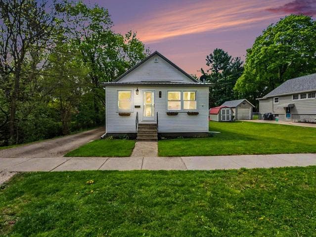 78 Westwood Street, Hillsdale, MI 49242