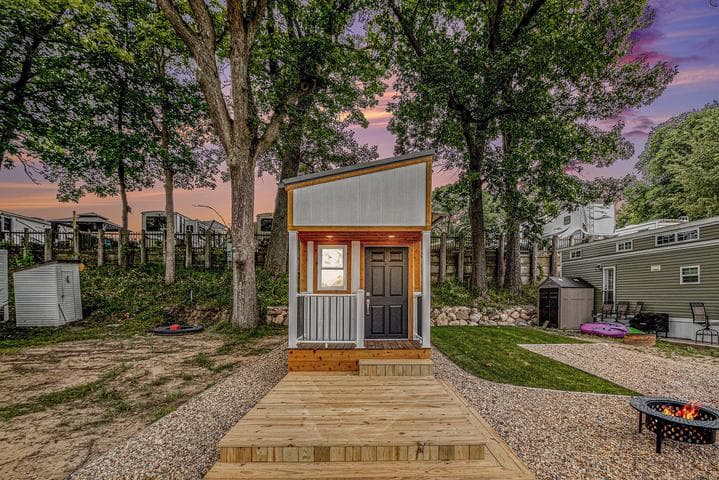 12377 Bair Lake Street 4, Jones, MI 49061