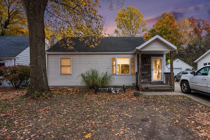 5418 Keyes Drive, Kalamazoo, MI 49004