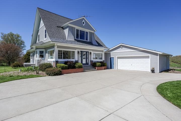 3338 W Abbey Road, Hart, MI 49420
