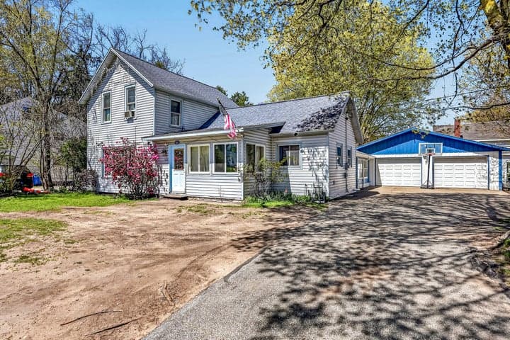 140 W Main Street, Hart, MI 49420