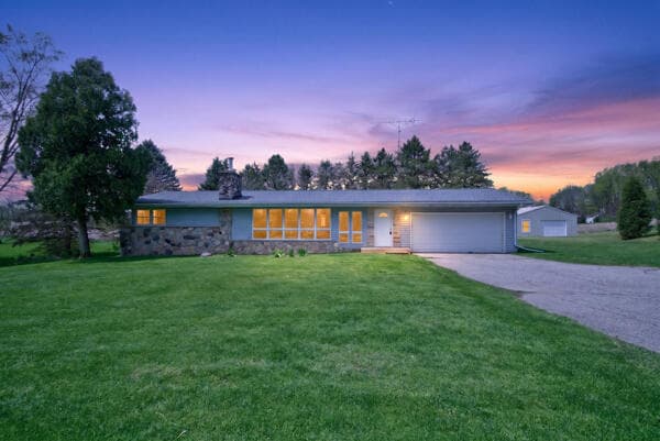 1114 Chapel Road, Parma, MI 49269
