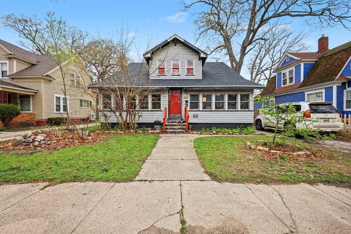 2832 6th Street, Muskegon Heights, MI 49444