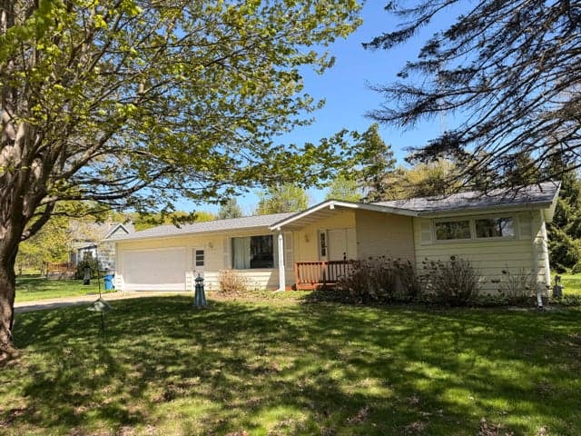 4003 Evergreen Lane, Benton Harbor, MI 49022