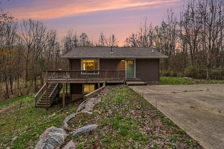 7415 E Anthony Road, Branch, MI 49402
