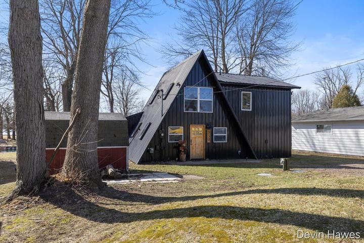 259 Ivason Drive, Stanton, MI 48888