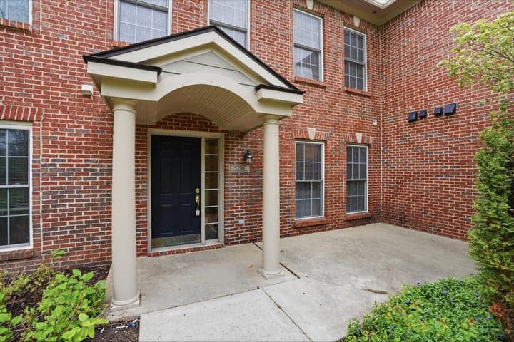 5796 Hampshire Lane, Ypsilanti, MI 48197