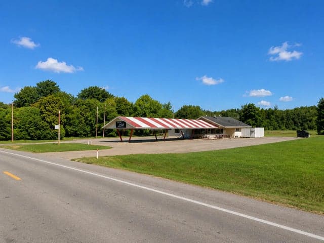 28102 M-152, Dowagiac, MI 49047