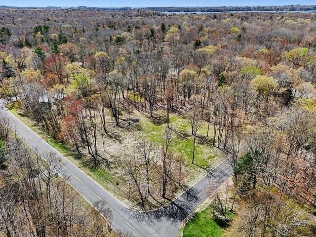 4717 N Lincoln Road, Ludington, MI 49431