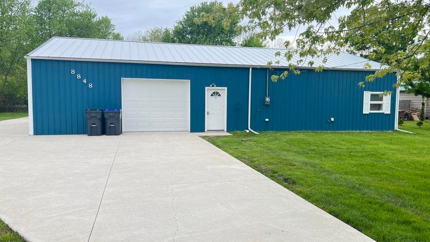 8848 Jericho Road, Bridgman, MI 49106
