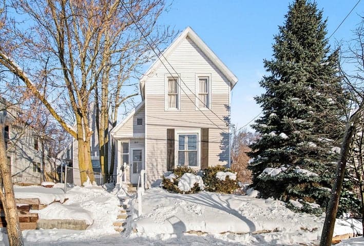 916 Lafayette Avenue NE, Grand Rapids, MI 49503