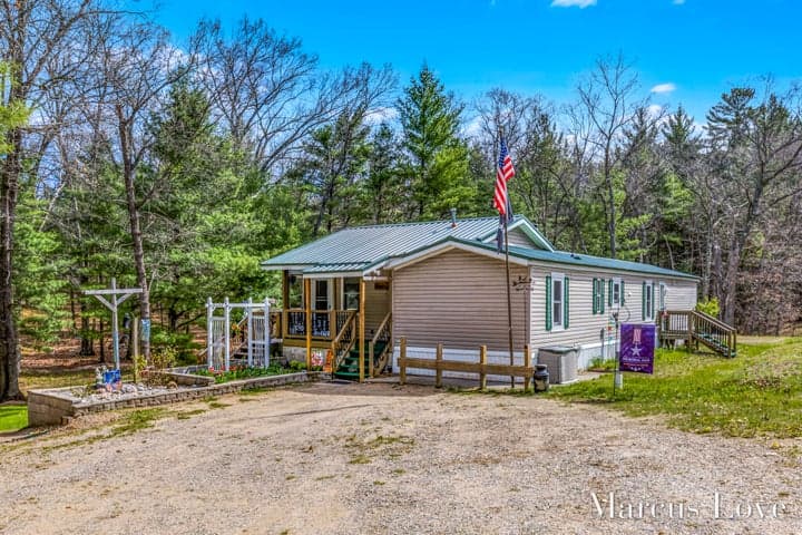 4376 E 24th Street, Chase, MI 49623