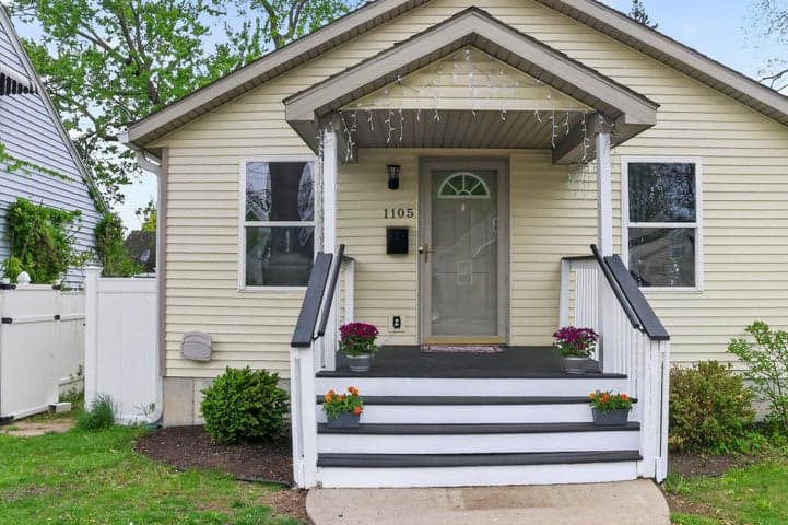 1105 Hazen Street SE, Grand Rapids, MI 49507