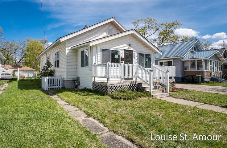 436 Catawba Avenue, Muskegon, MI 49442