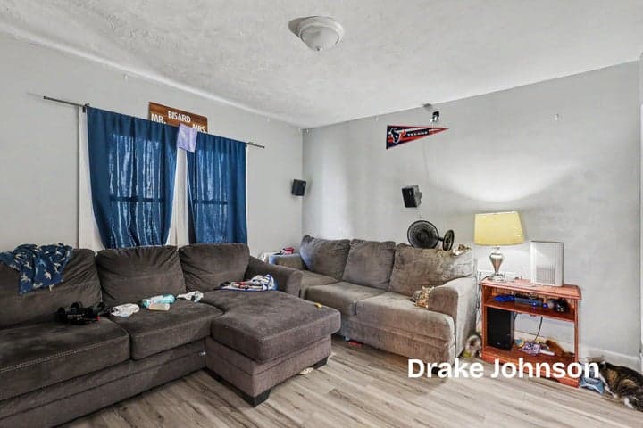 Photo 5