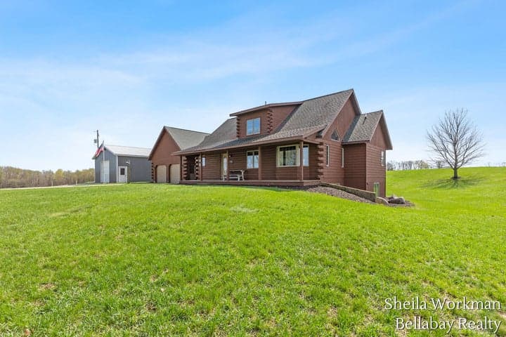 7320 100th Street SE, Caledonia, MI 49316