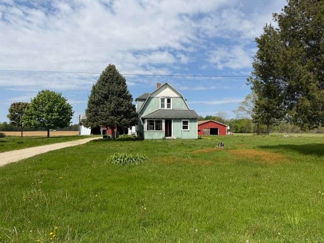 91402 Celery Center Road, Decatur, MI 49045