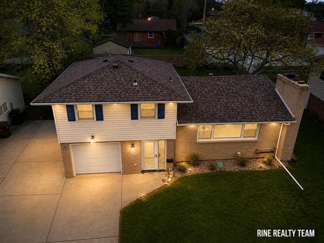 2200 Rossiter Place, Lansing, MI 48911