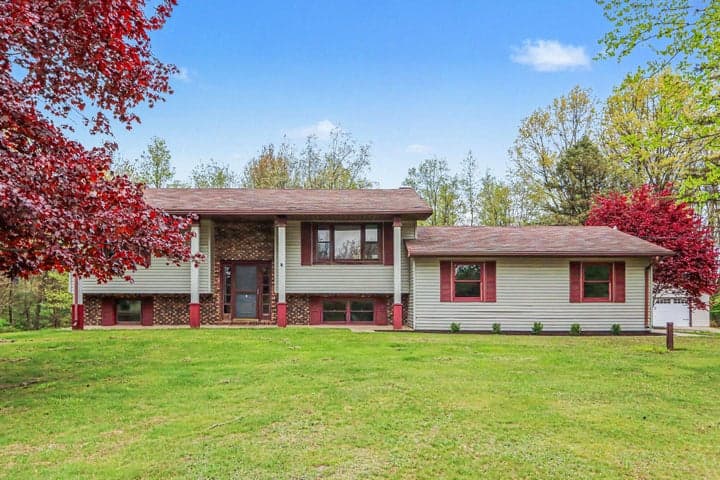 16711 CD Avenue E, Augusta, MI 49012