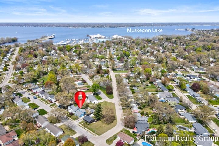 2390 Greenwood Street, Muskegon, MI 49441