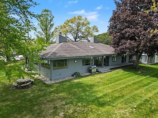 11975 E Lee Mar Drive, Vicksburg, MI 49097