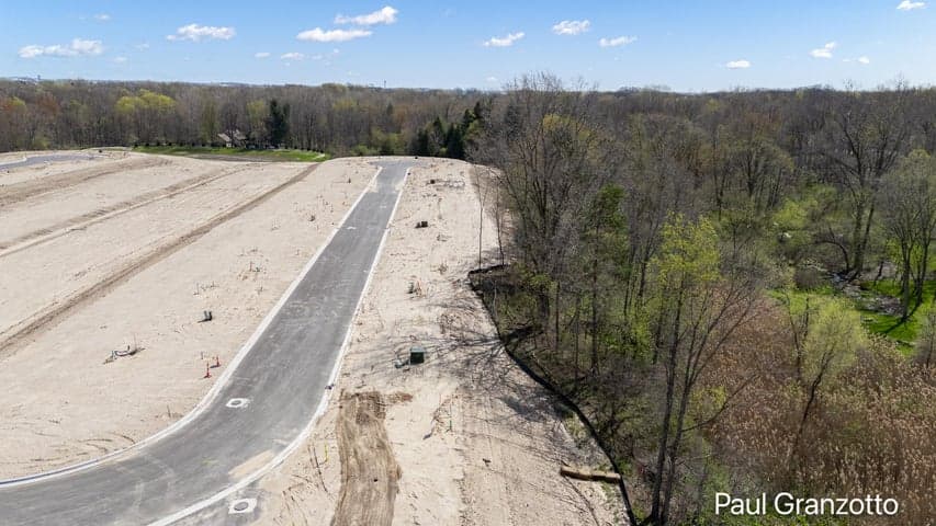 3044 Arbor Creek Avenue SE, Kentwood, MI 49512