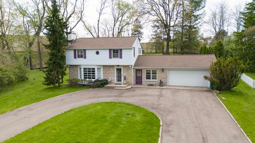 1734 Greenbriar Drive, Portage, MI 49024