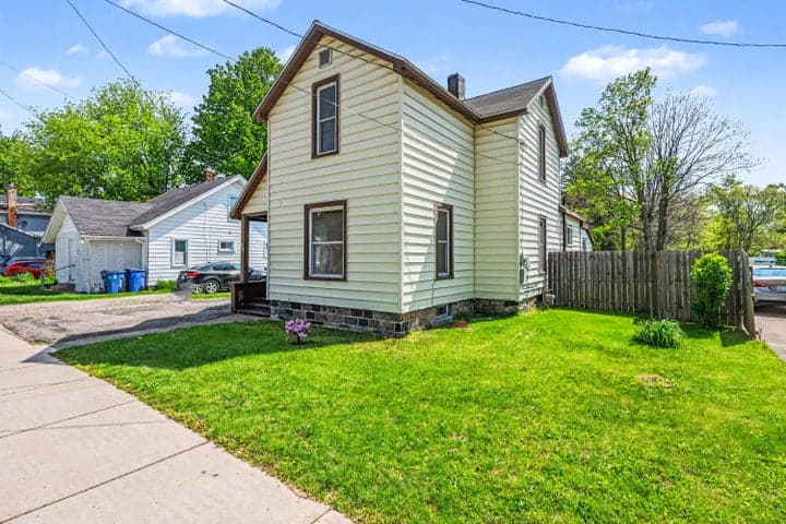 59 S Jefferson Street, Coldwater, MI 49036