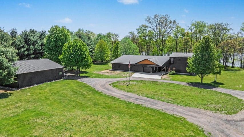 3450 Snow Farm Lane, Allegan, MI 49010
