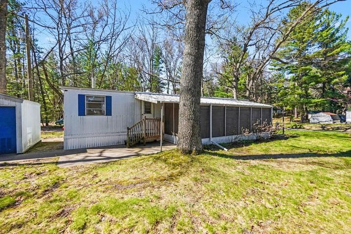 8176 W Pine Grove Beach Drive, Baldwin, MI 49304
