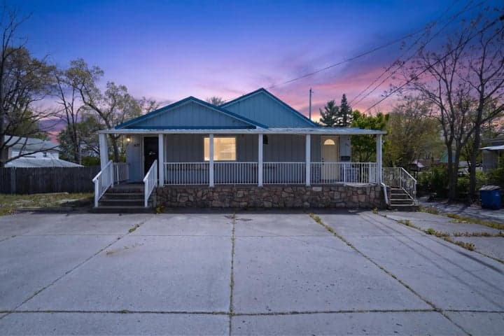 439 W Columbia Avenue, Battle Creek, MI 49015