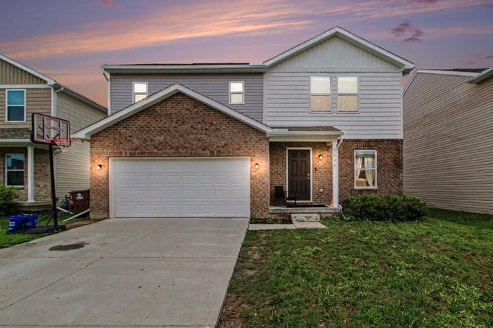 1646 Golfview Drive, Ypsilanti, MI 48198