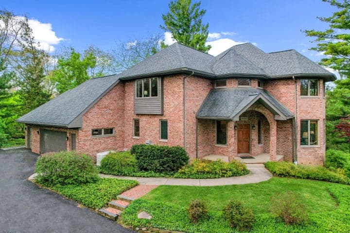 445 Huntington Drive, Ann Arbor, MI 48104