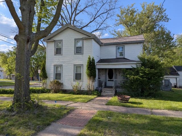 218 W Porter Street, Albion, MI 49224