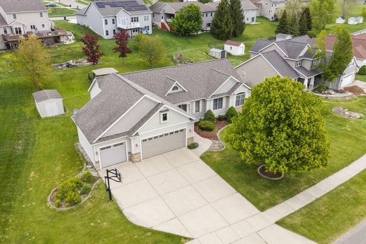1815 Planters Row Drive SW, Byron Center, MI 49315