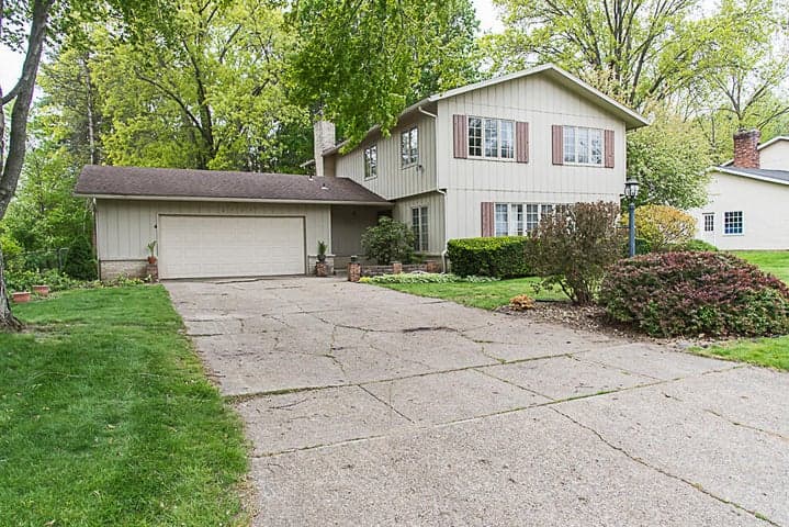 2707 Tattersall Road, Portage, MI 49024