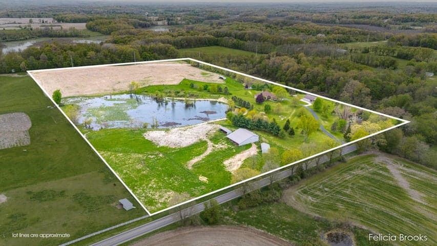 275 W Brogan Road, Hastings, MI 49058