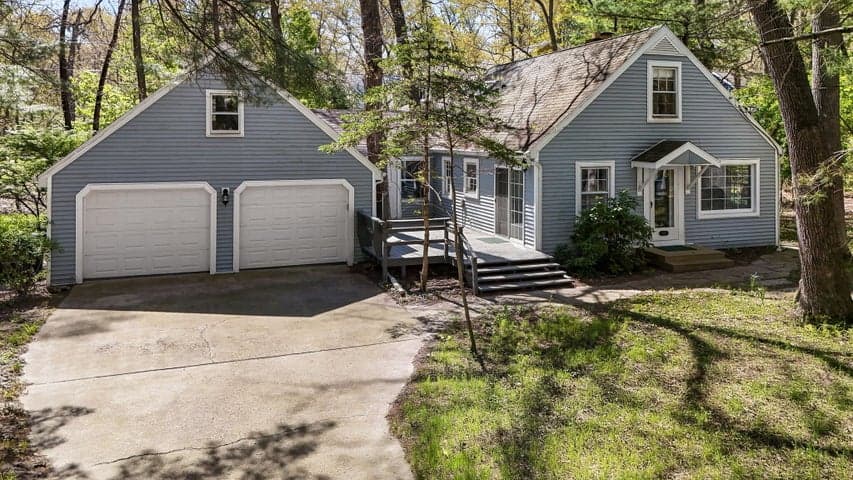 4175 Creek Drive, New Buffalo, MI 49117
