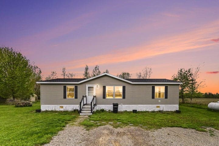 10952 Frost Road, Portland, MI 48875