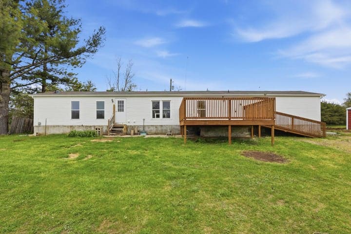 2220 30th Avenue, Blanchard, MI 49310