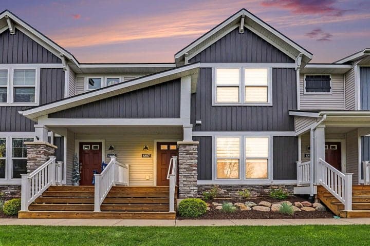 6897 Myers Lake Avenue NE, Rockford, MI 49341