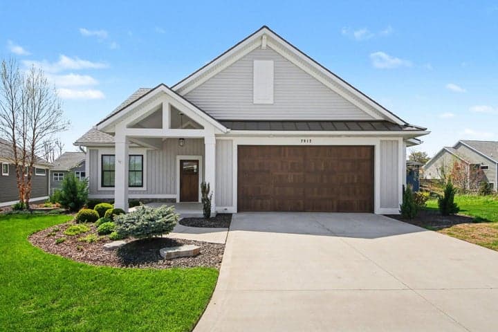 7912 Whistle Creek Court SW 20, Byron Center, MI 49315