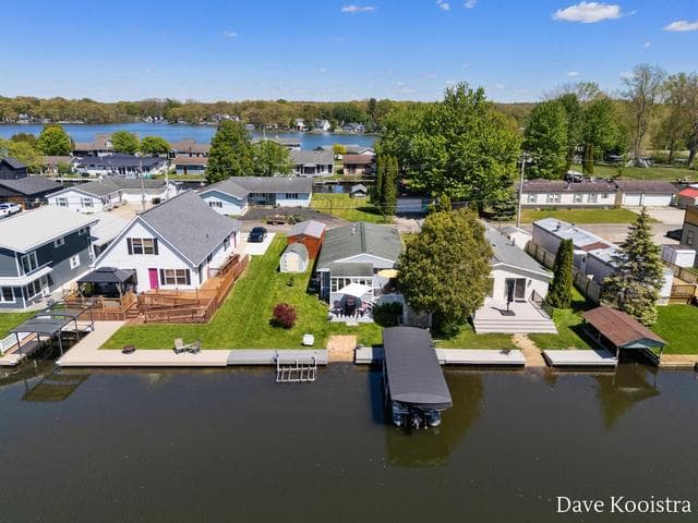 4356 Lynden Road, Shelbyville, MI 49344