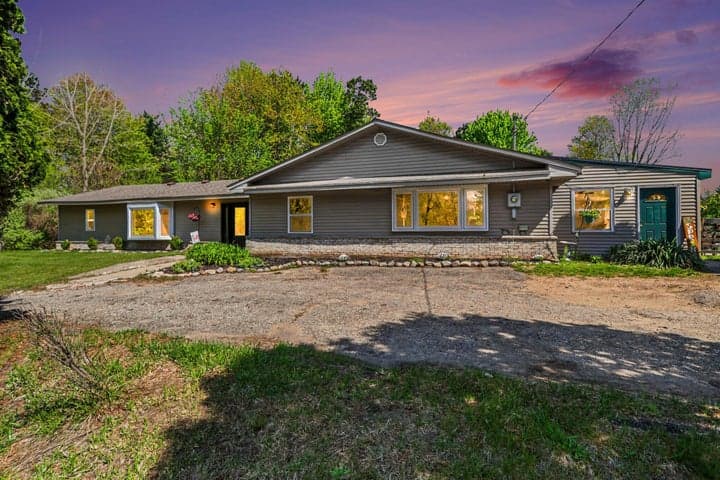 13321 R Drive N, Battle Creek, MI 49014