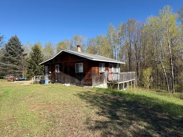 11904 E 8th Street, Reed City, MI 49677