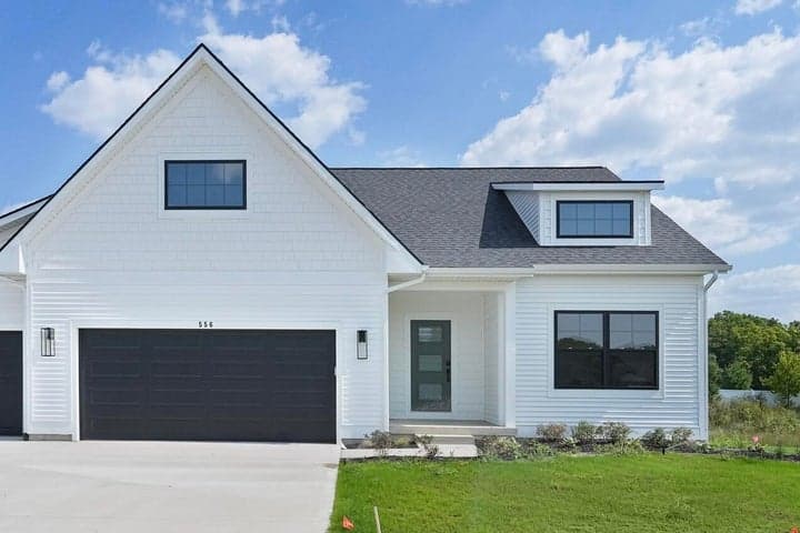 564 Sun Vale Lane, Grandville, MI 49418